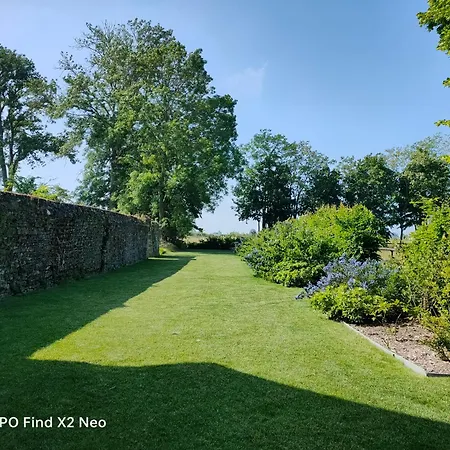 Domaine Du Manoir De 3* Vains