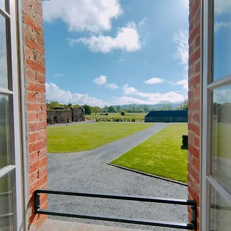 Domaine Du Manoir De Vains