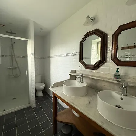 Domaine Du Manoir De Maison d'hôtes Vains