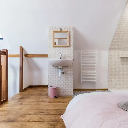 Domaine Du Manoir De 3* Vains