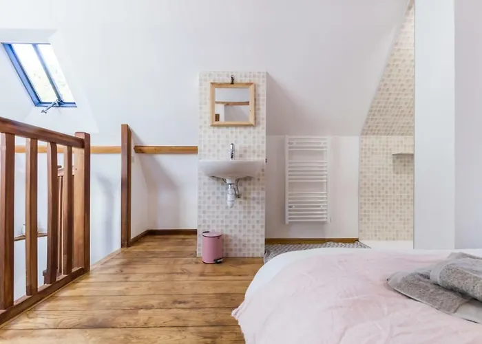 Domaine Du Manoir De 3* Vains